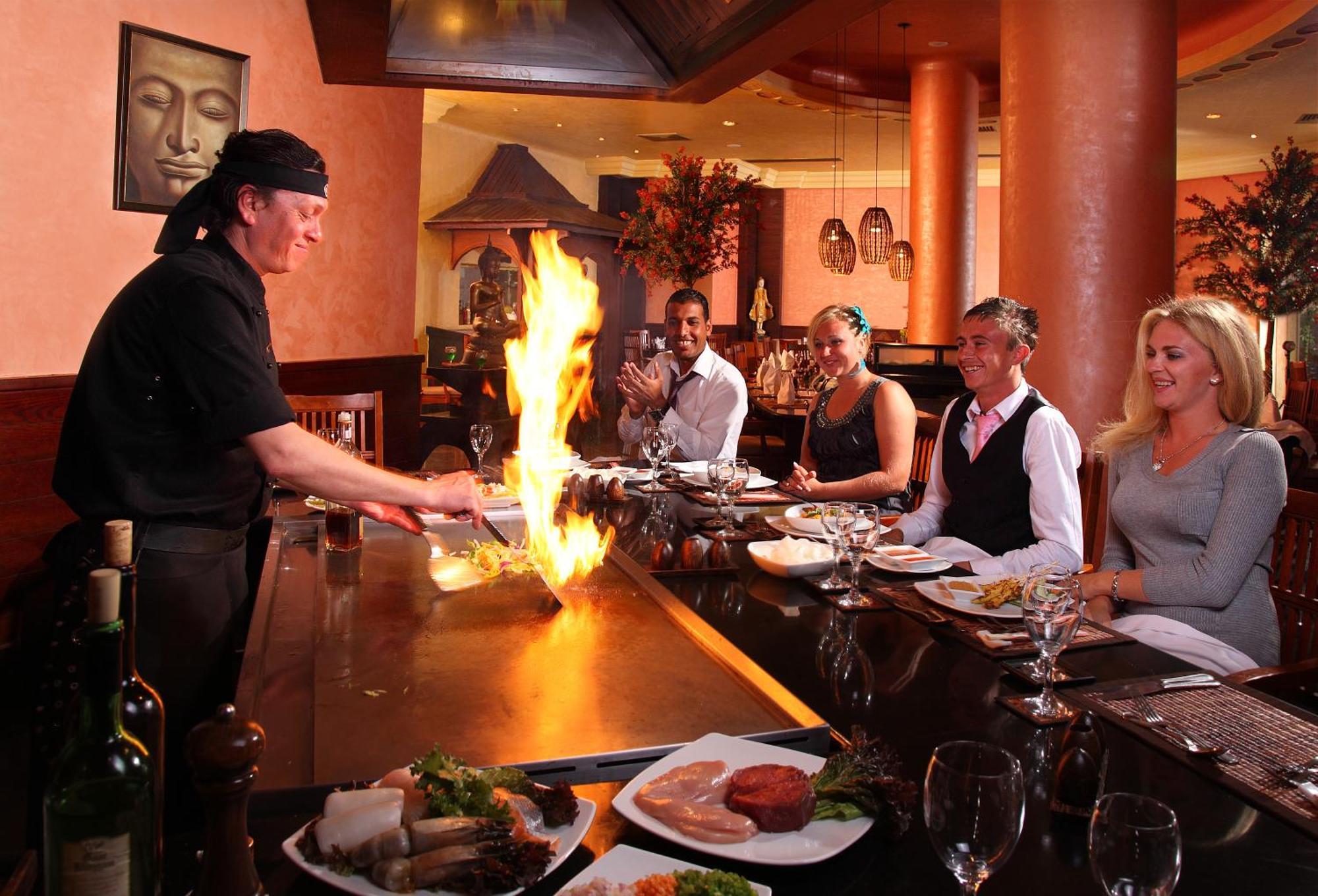 Xperience Kiroseiz Aquapark Premier-Naama Bay Hotel Sharm el-Sheikh Exterior photo A Japanese restaurant in the United States