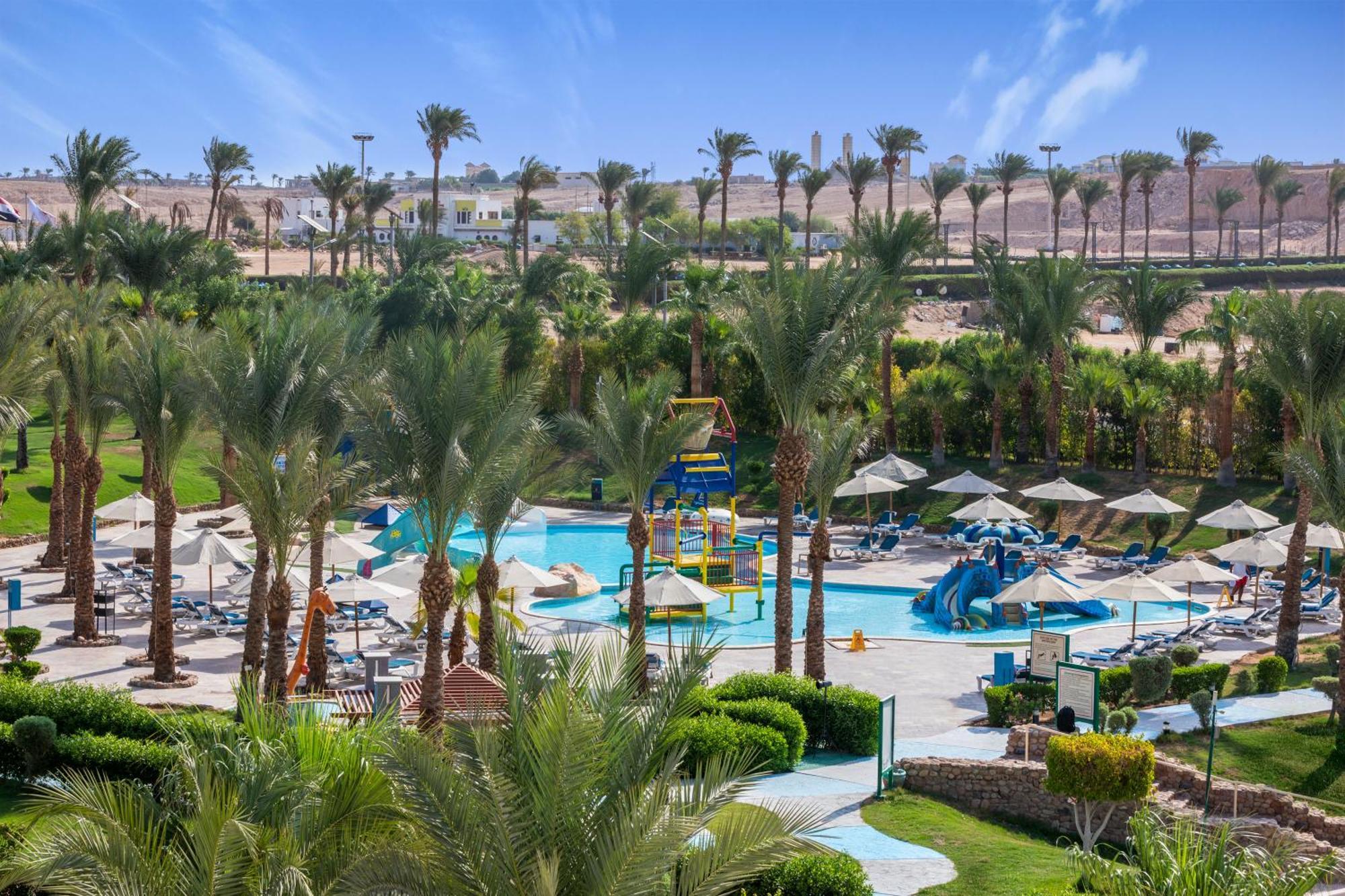 Xperience Kiroseiz Aquapark Premier-Naama Bay Hotel Sharm el-Sheikh Exterior photo Hilton Luxor Resort