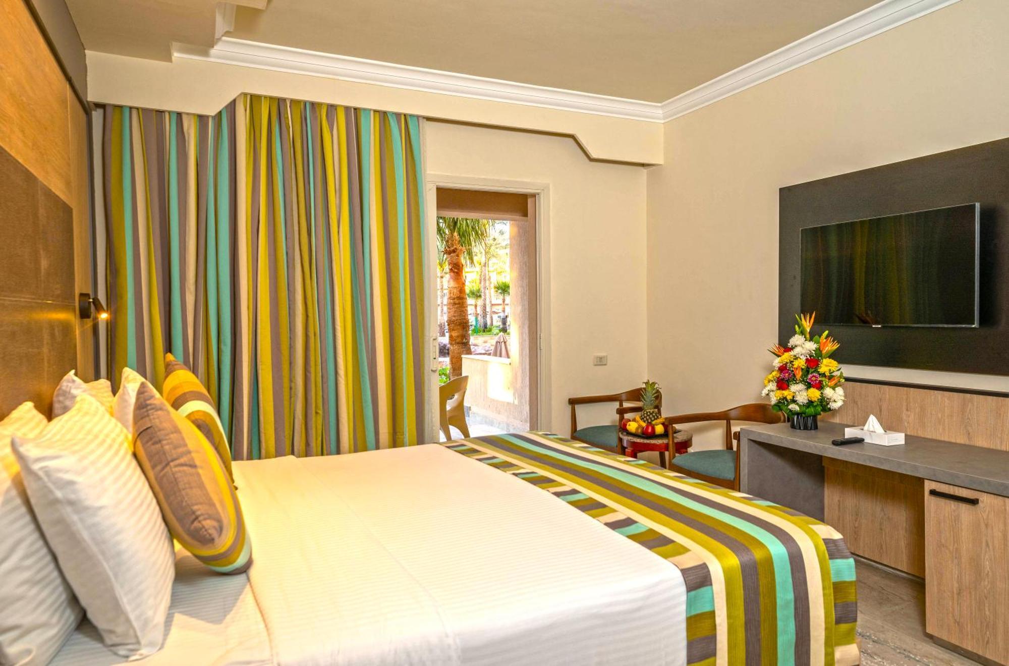 Xperience Kiroseiz Aquapark Premier-Naama Bay Hotel Sharm el-Sheikh Exterior photo